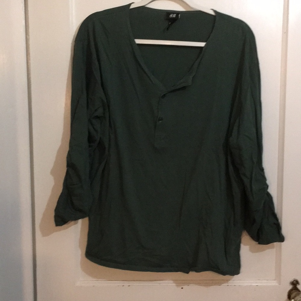 Men’s green casual shirt
